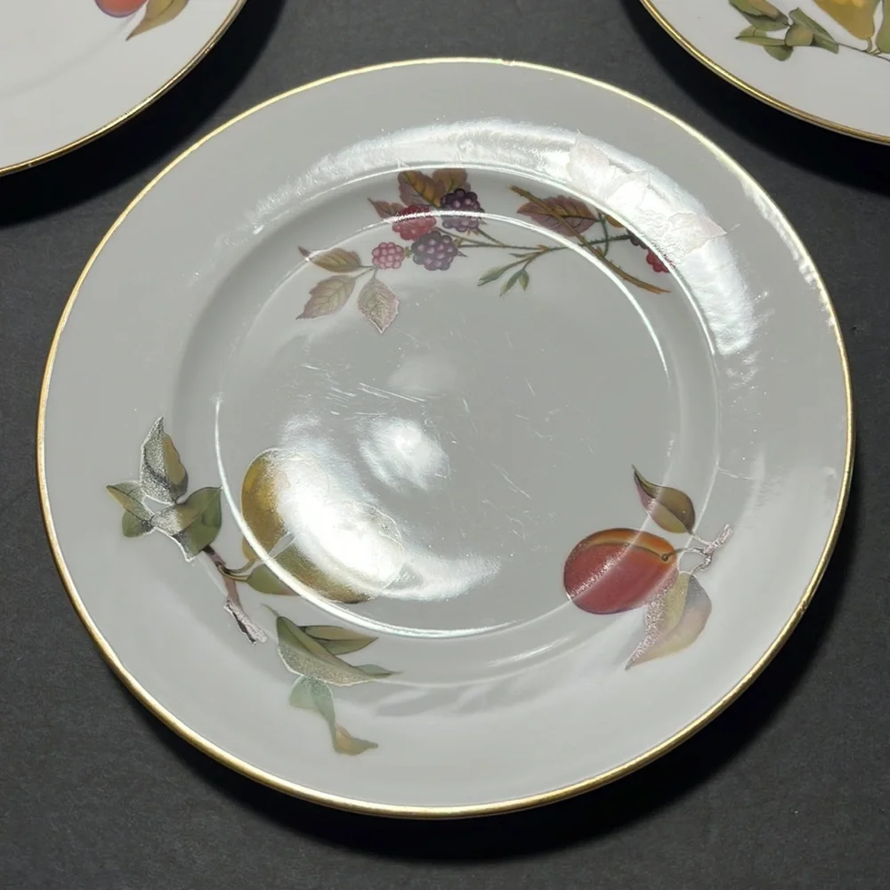 Royal Worcester Evesham Salad Plate set of‎ 4